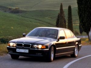 BMW 740iL 1996 года